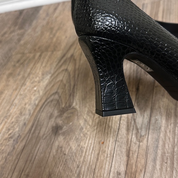 NWOT AQUATALIA CELE Black Pumps Size 12 M - Picture 3 of 7